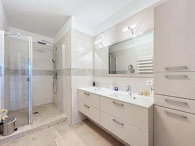 Appartement - 135 m² - 5 pièces