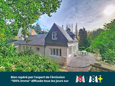 Maison - 245 m² - 9 pièces