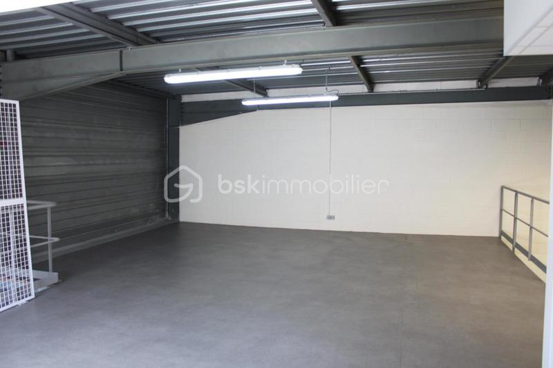 Local commercial - 260 m² - 4 pièces