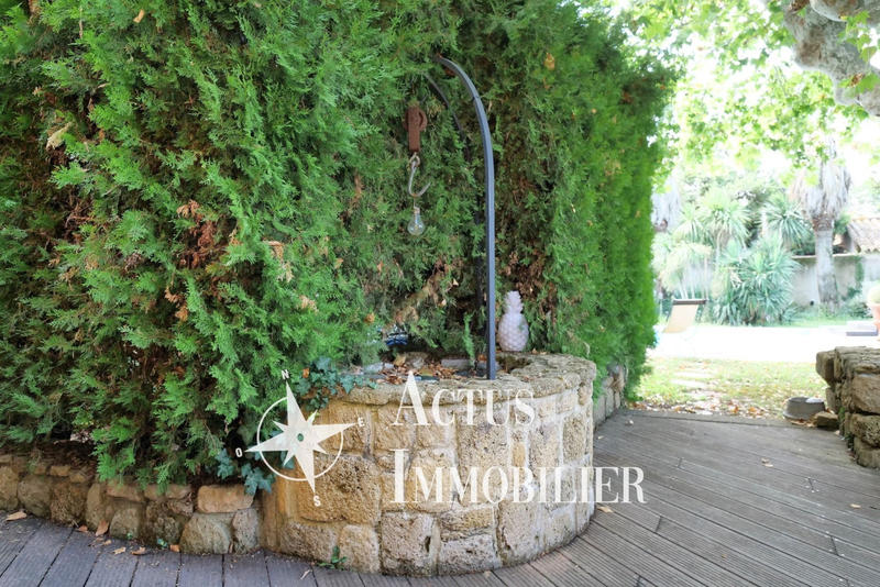 Maison - 233 m² - 8 pièces