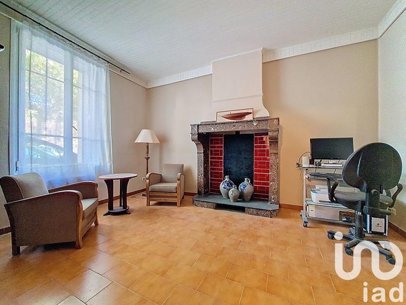 Maison - 257 m² - 9 pièces