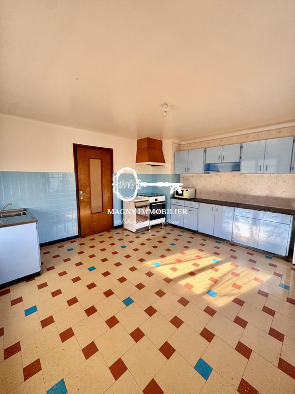 Maison - 140 m² - 7 pièces