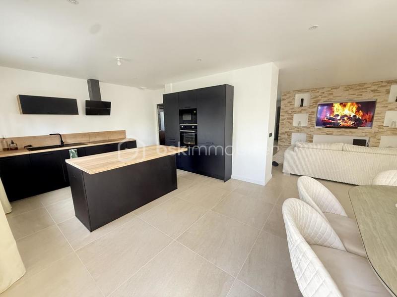 Maison - 150 m² - 6 pièces