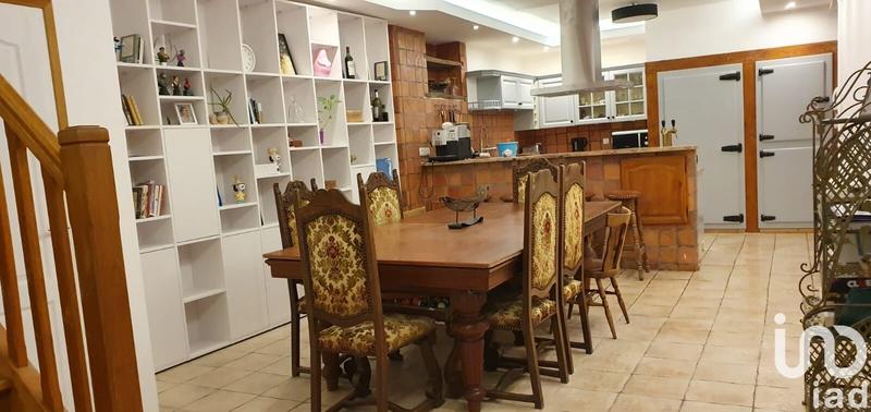 Duplex - 245 m² - 8 pièces