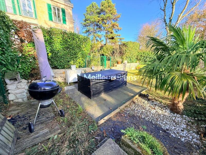 Appartement - 90 m² - 4 pièces