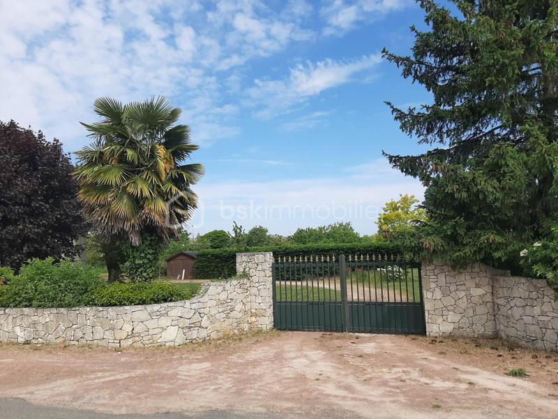 Terrain constructible - 1 000 m²