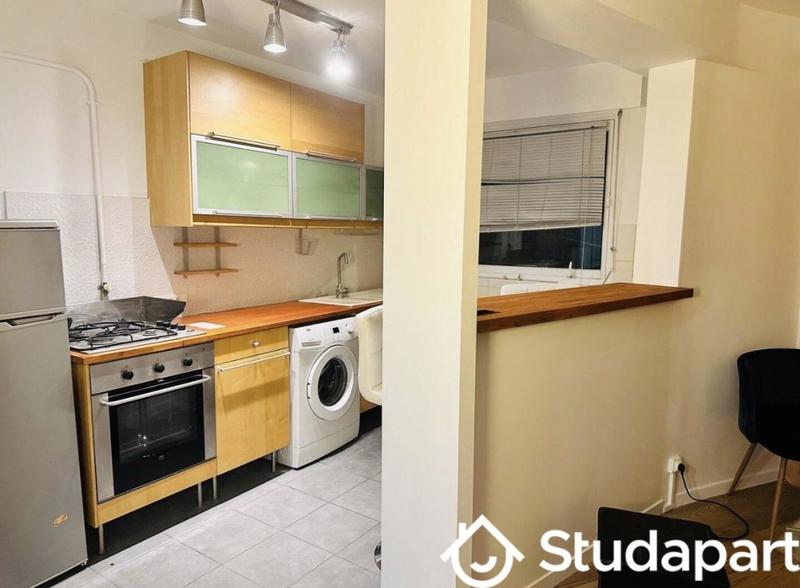 Chambre - 9 m² - 1 pièce