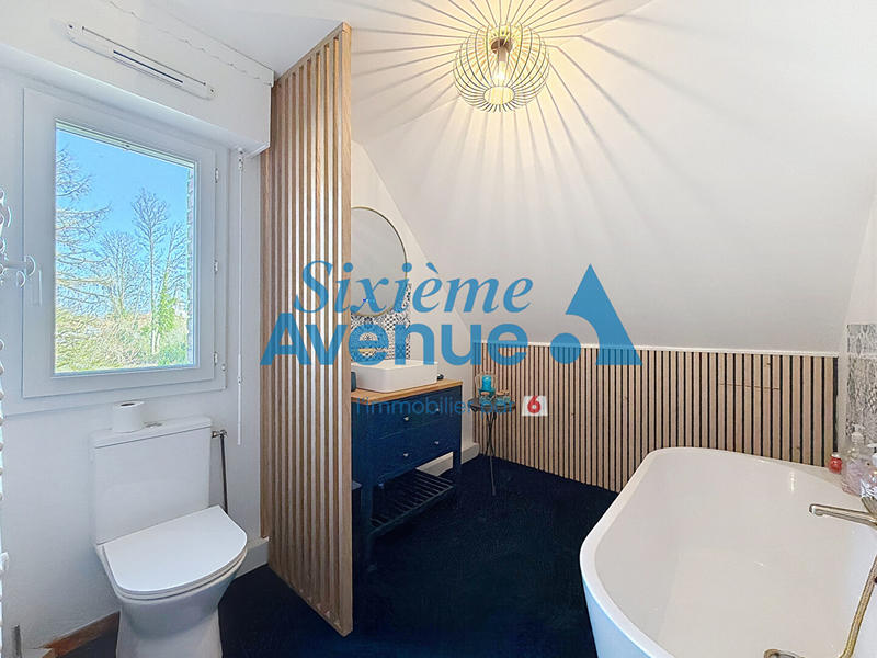 Maison - 152 m² - 6 pièces