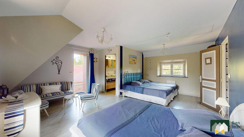 Maison - 272 m² - 6 pièces