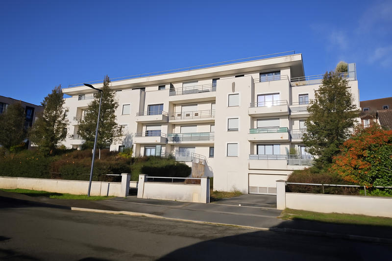 Appartement - 136 m² - 4 pièces