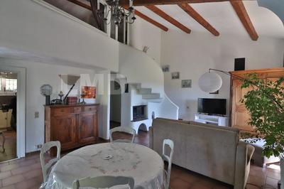 Maison - 141 m² - 4 pièces