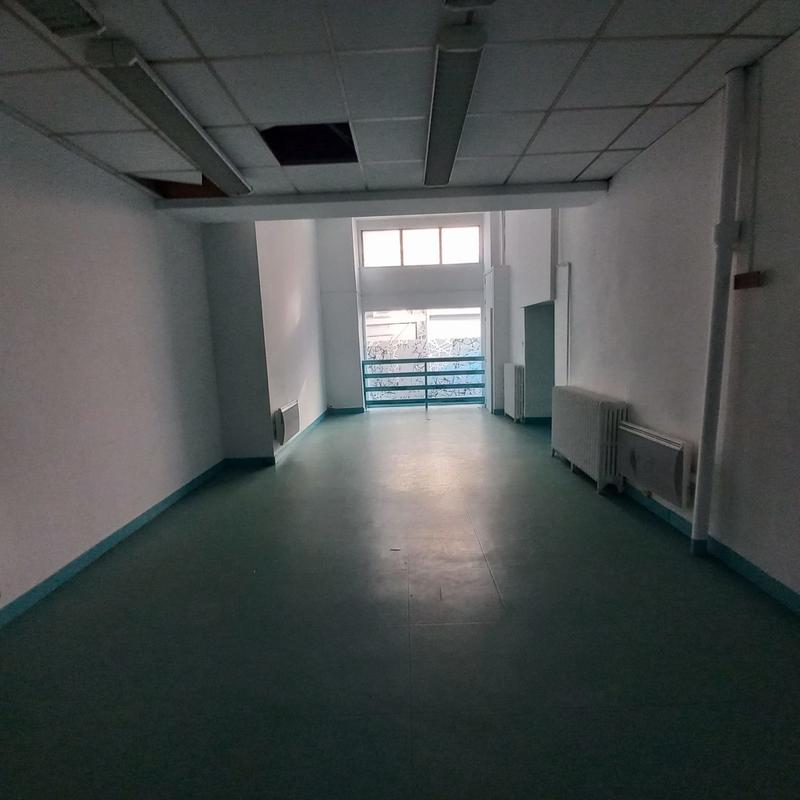 Local commercial - 451 m²