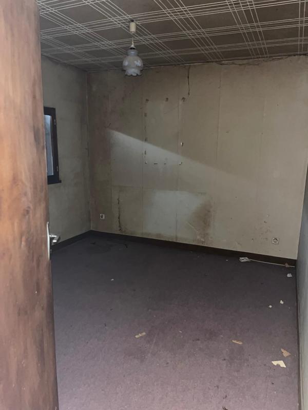 Maison - 80 m² - 6 pièces