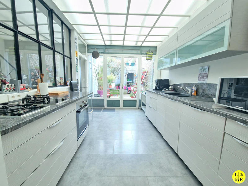 Maison - 140 m² - 5 pièces