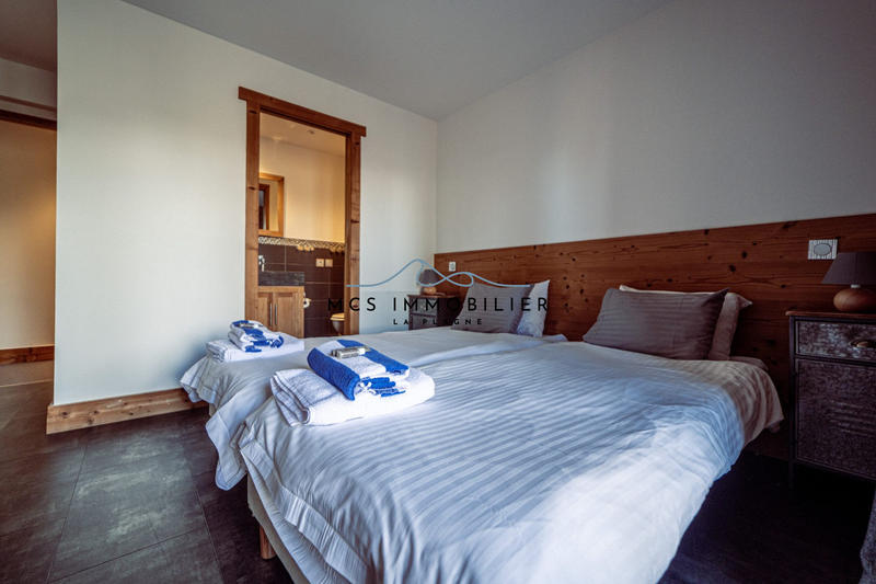 Châlet - 300 m² - 11 pièces