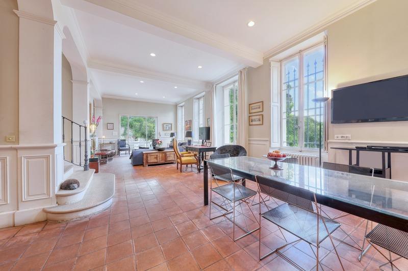 Maison de maîtres - 500 m² - 17 pièces