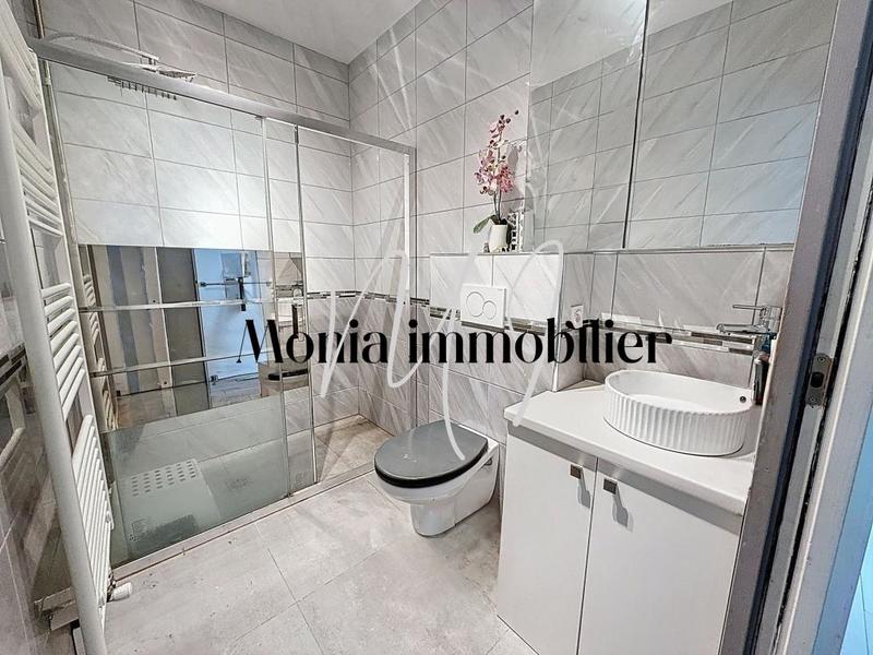 Appartement - 80 m² - 3 pièces