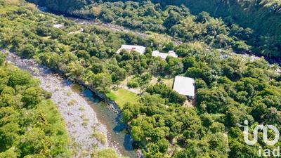 Maison - 650 m² - 12 pièces