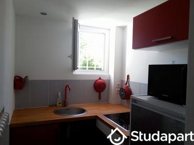 Chambre - 12 m² - 1 pièce