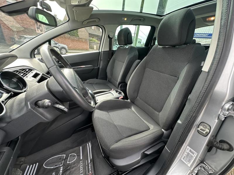 Peugeot 5008 Allure 1.6 Hdi 115 7 Places Toit Pano, Clim Auto-Bizone, Gps 1ère Main !