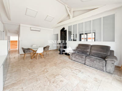 Maison - 94 m² - 4 pièces