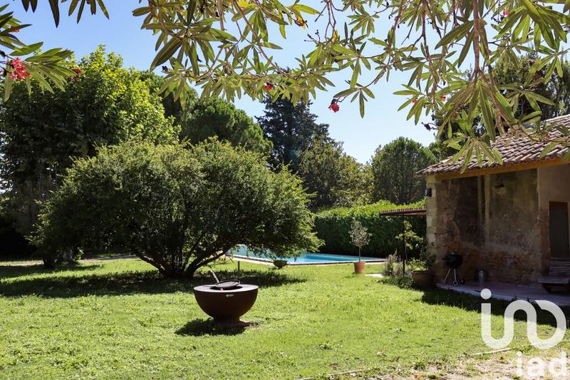 Maison - 220 m² - 10 pièces