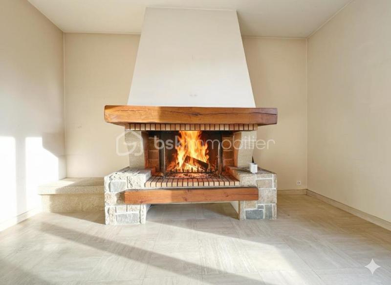 Maison traditionnelle - 152 m² - 7 pièces