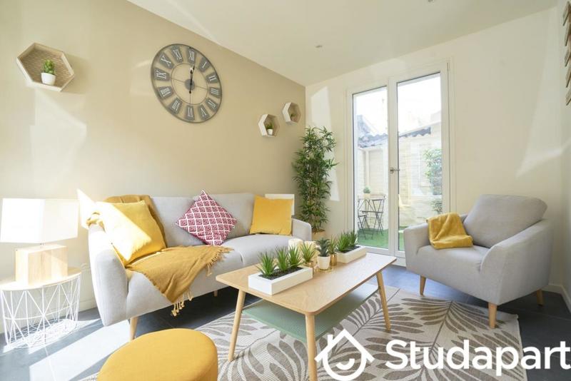 Chambre - 12 m² - 1 pièce