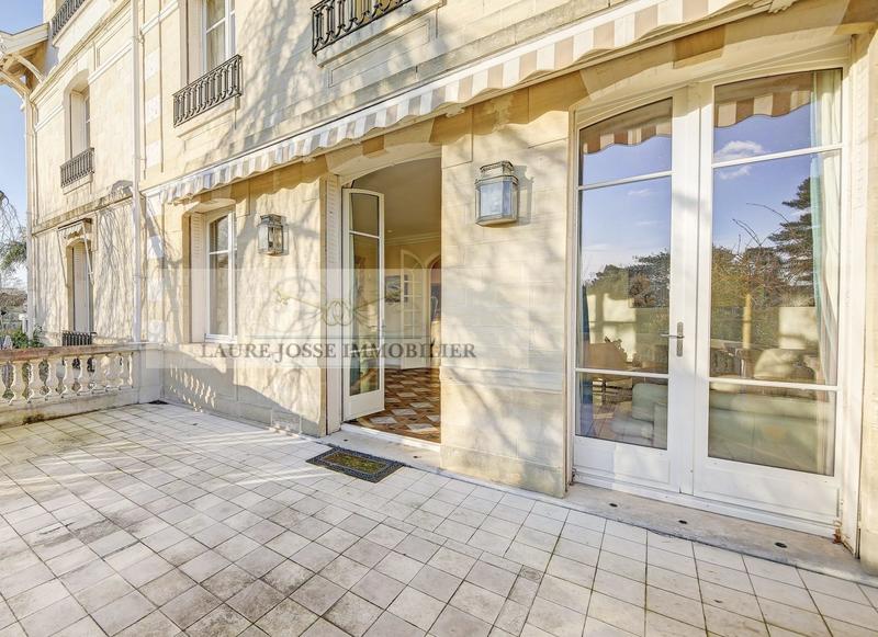 Villa - 485 m² - 12 pièces