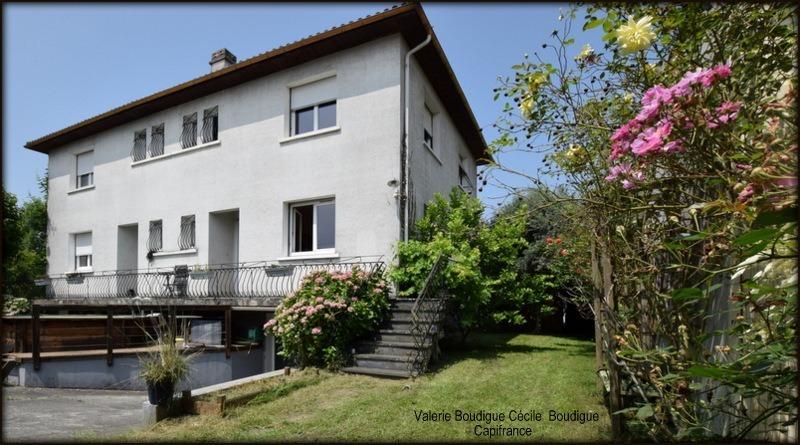 Immeuble - 256 m² - 11 pièces