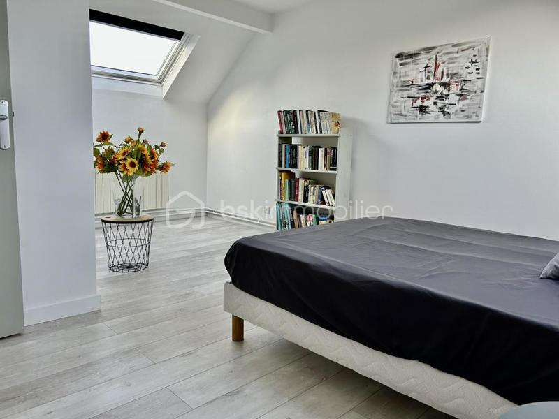 Maison - 205 m² - 8 pièces