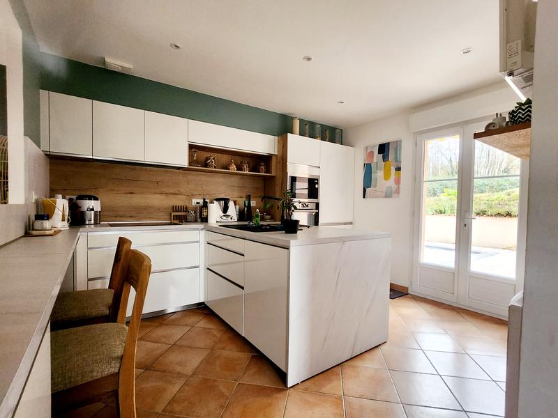 Maison - 127 m² - 6 pièces