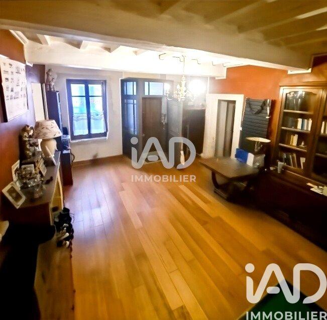 Maison de village - 226 m² - 10 pièces