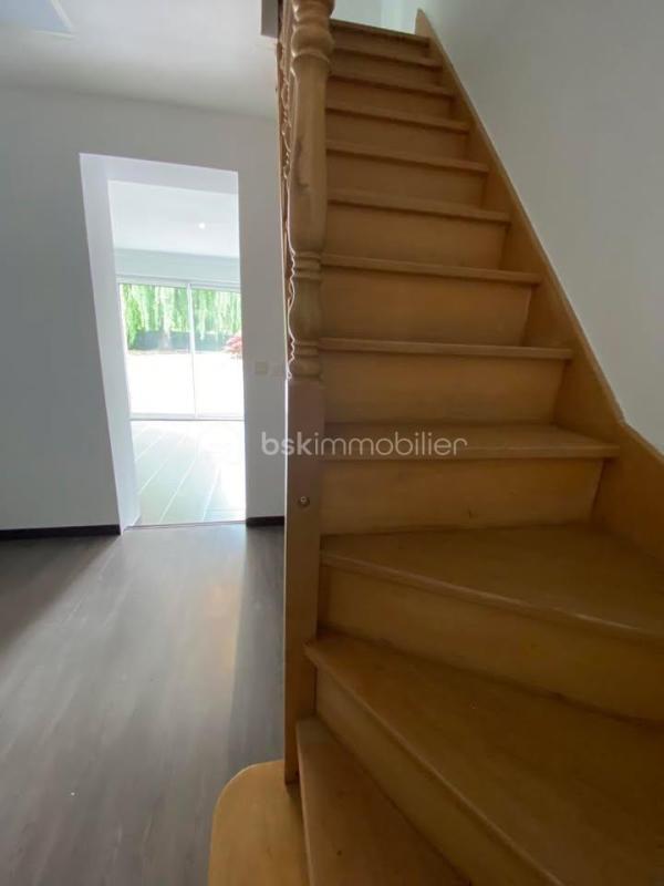 Propriété - 280 m² - 7 pièces