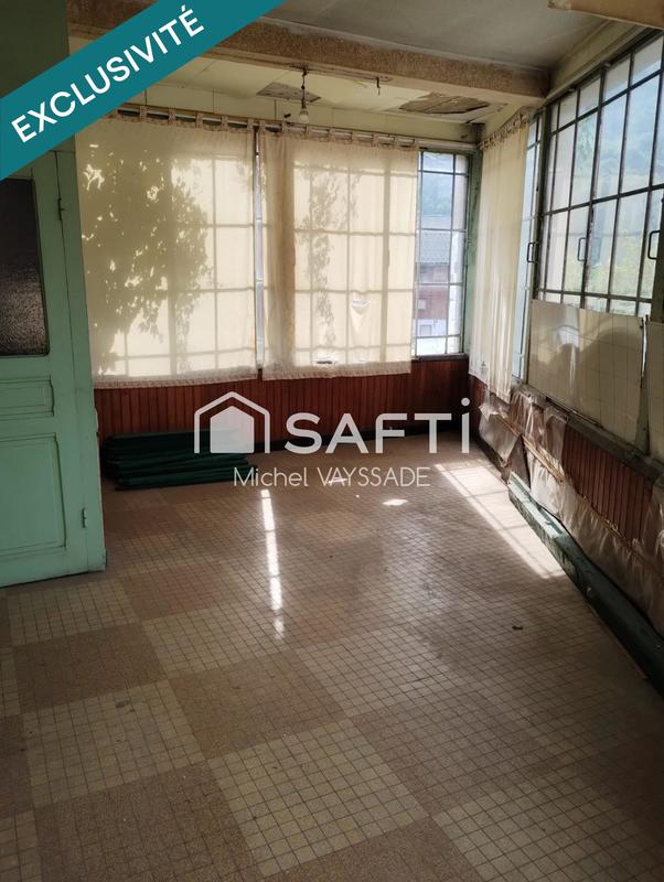 Maison - 180 m² - 10 pièces