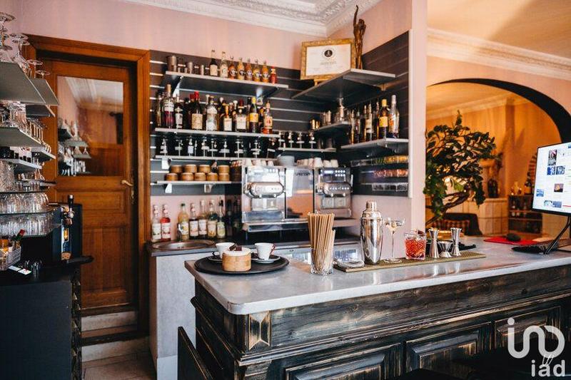 Local commercial - 1 200 m²