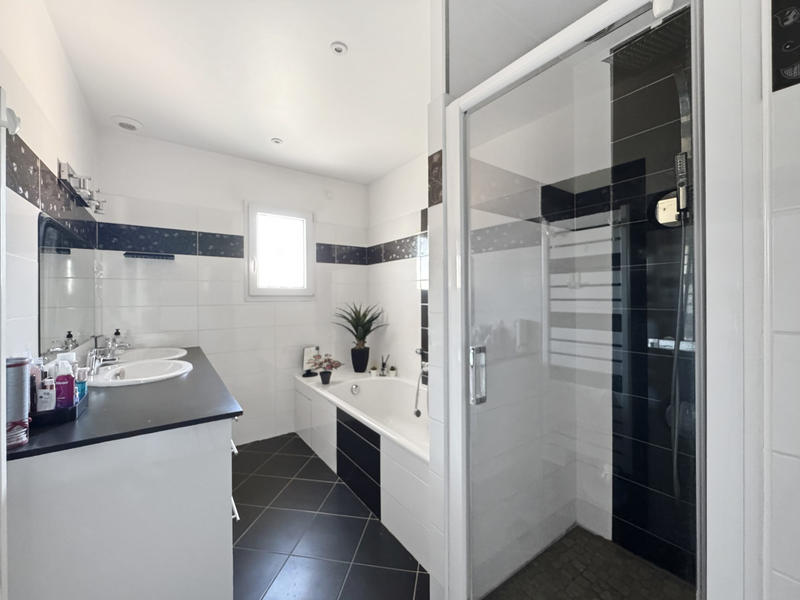 Maison - 123 m² - 5 pièces