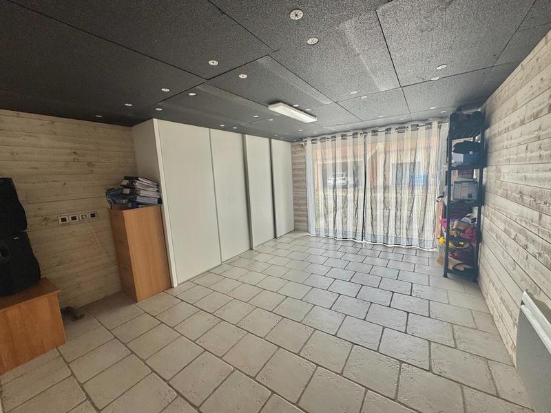 Maison - 249 m² - 11 pièces