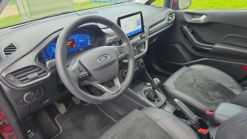 Ford Fiesta 7 1.0 EcoBoost 95 Titanium Vignale