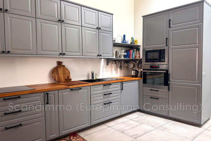 Maison - 161 m² - 7 pièces