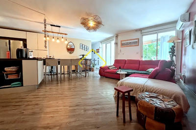 Appartement - 93 m² - 4 pièces