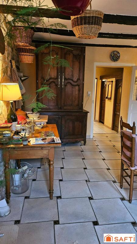 Maison - 225 m² - 7 pièces