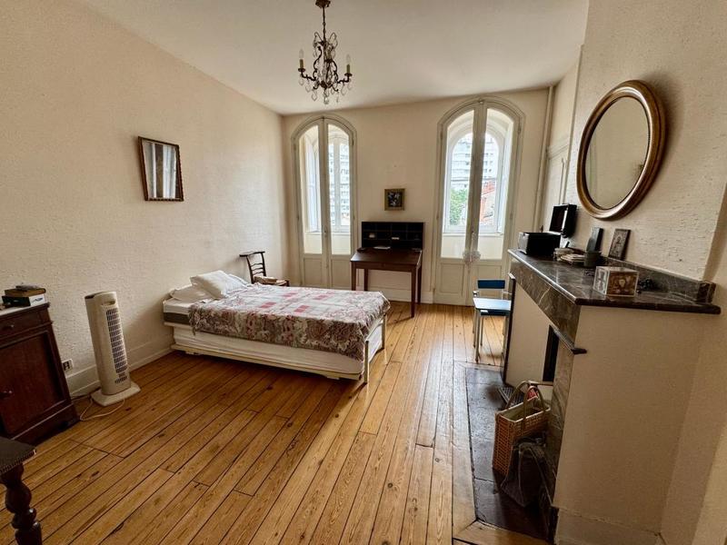 Appartement - 138 m² - 4 pièces