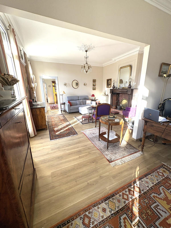 Appartement - 168 m² - 5 pièces