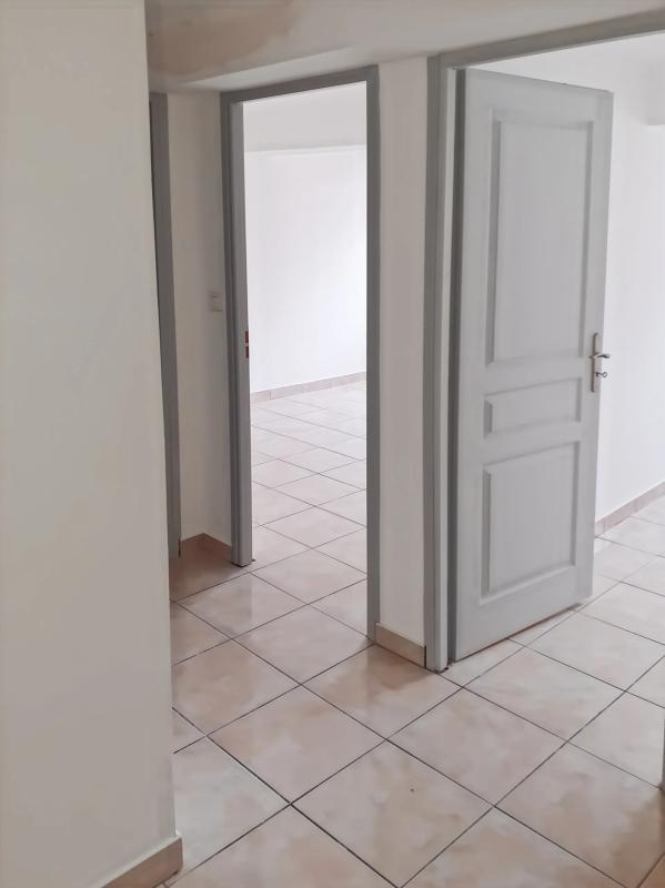 Appartement - 60 m² - 4 pièces