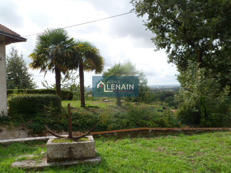 Maison - 241 m² - 8 pièces