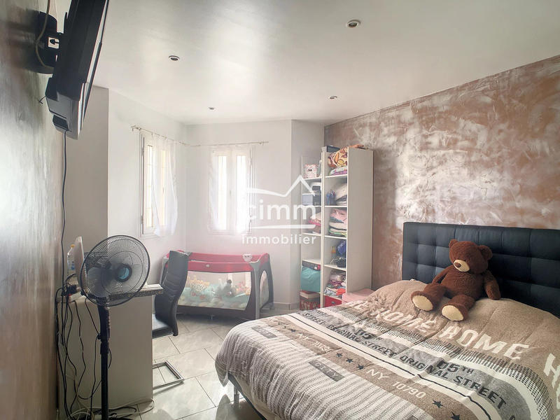 Maison - 194 m² - 6 pièces