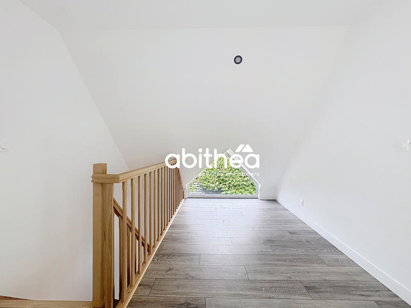 Maison - 108 m² - 5 pièces