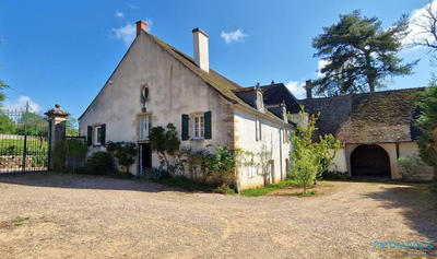 Maison - 263 m² - 9 pièces