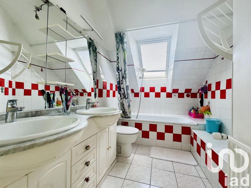 Maison de ville - 112 m² - 6 pièces